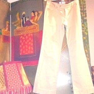 Cute low rise Khakis